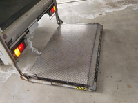 いすゞエルフアルミバン小型（2t・3t）[写真13]