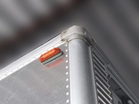 いすゞエルフアルミバン小型（2t・3t）[写真18]