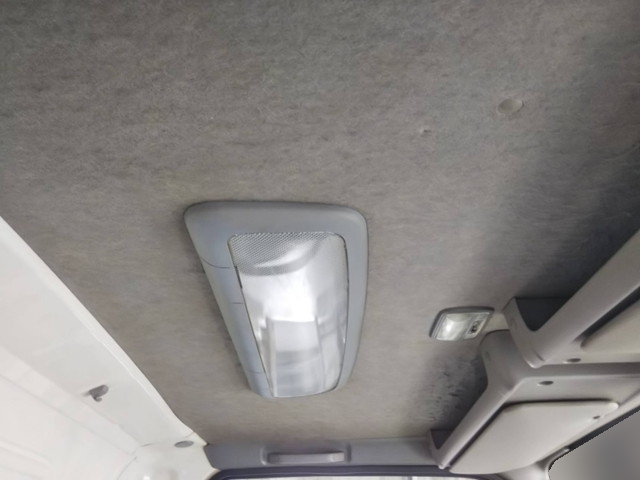 いすゞエルフアルミバン小型（2t・3t）[写真30]