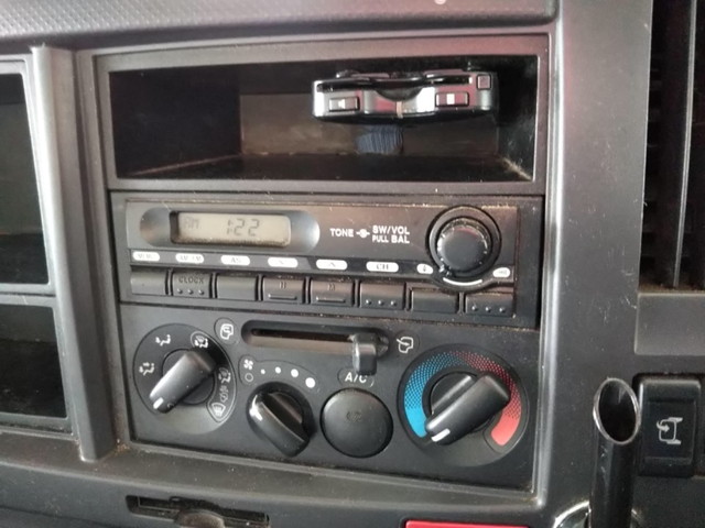 いすゞエルフアルミバン小型（2t・3t）[写真33]