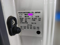 いすゞエルフアルミバン小型（2t・3t）[写真36]