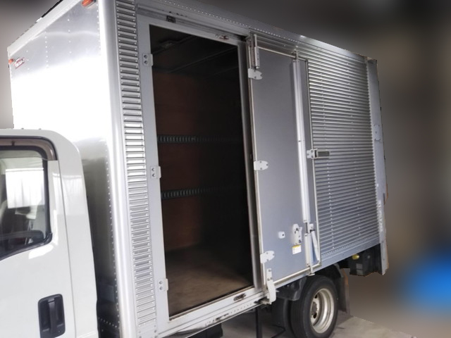 いすゞエルフアルミバン小型（2t・3t）[写真05]