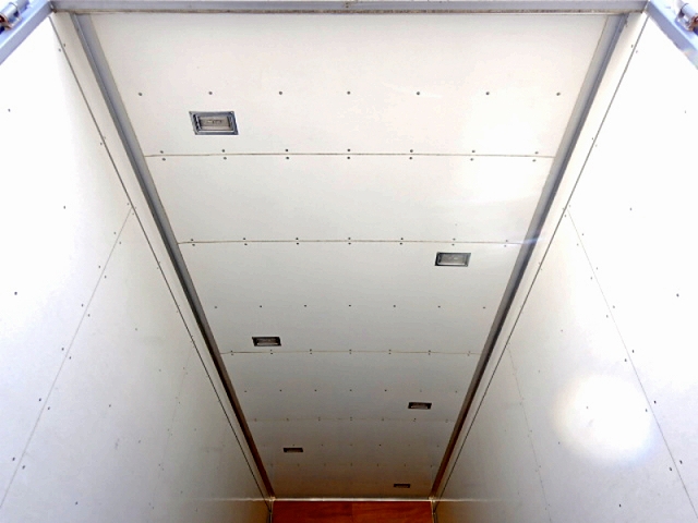 日野デュトロアルミバン小型（2t・3t）[写真10]