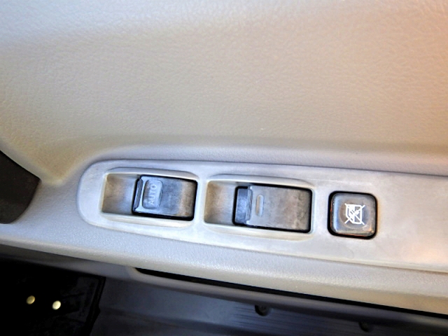 日野デュトロアルミバン小型（2t・3t）[写真18]