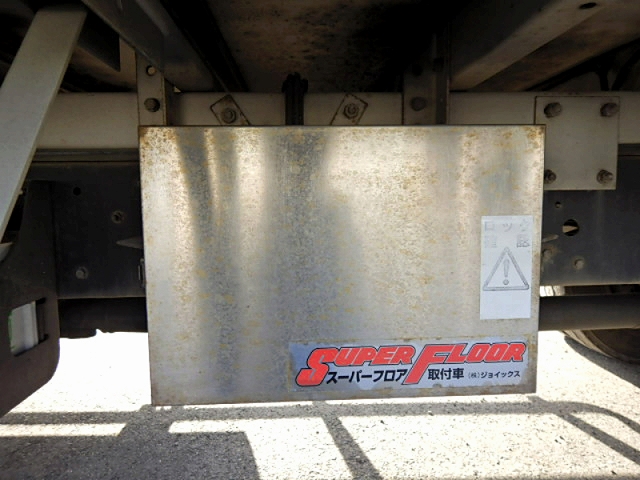 日野デュトロアルミバン小型（2t・3t）[写真26]