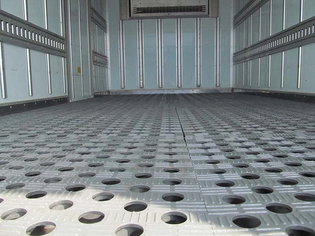 トヨタダイナ冷凍車（冷蔵車）小型（2t・3t）[写真05]