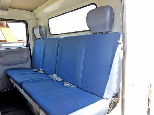 三菱ふそうキャンターダブルキャブ（Wキャブ）小型（2t・3t）[写真13]