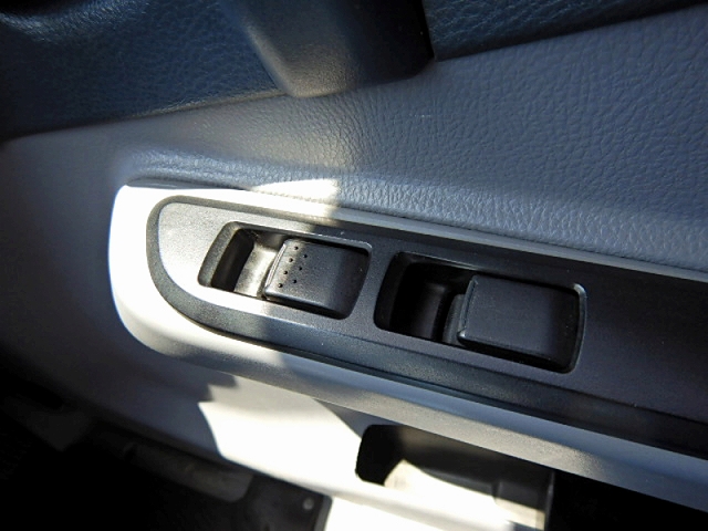 三菱ふそうキャンターダブルキャブ（Wキャブ）小型（2t・3t）[写真20]