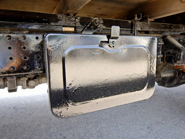 三菱ふそうキャンターダブルキャブ（Wキャブ）小型（2t・3t）[写真27]