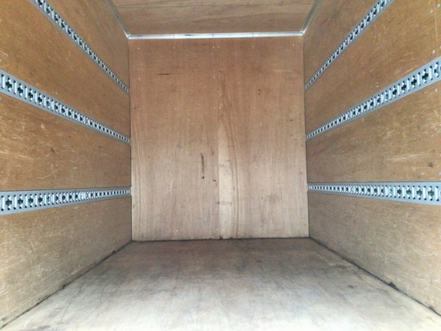 三菱ふそうキャンターアルミバン小型（2t・3t）[写真11]