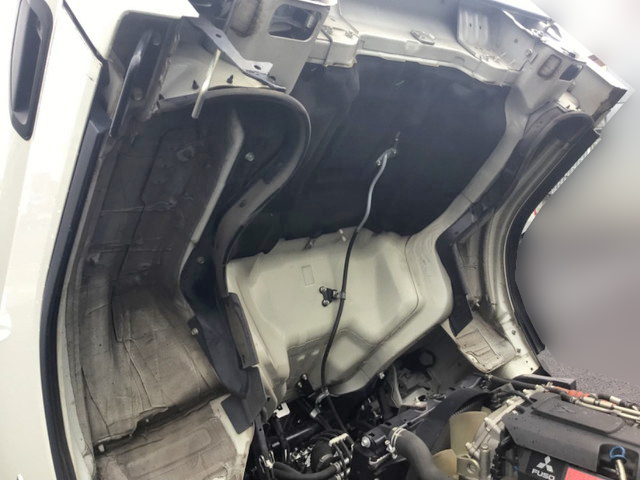 三菱ふそうキャンターアルミバン小型（2t・3t）[写真24]