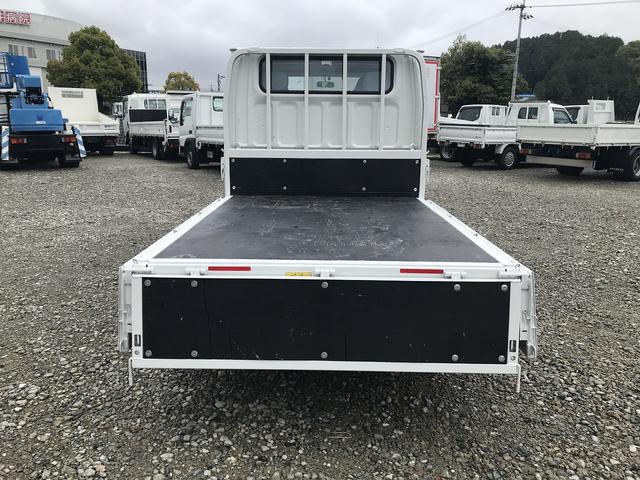 三菱ふそうキャンターダブルキャブ（Wキャブ）小型（2t・3t）[写真08]