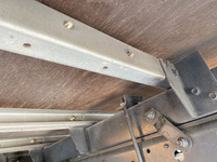 三菱ふそうキャンターアルミバン小型（2t・3t）[写真19]