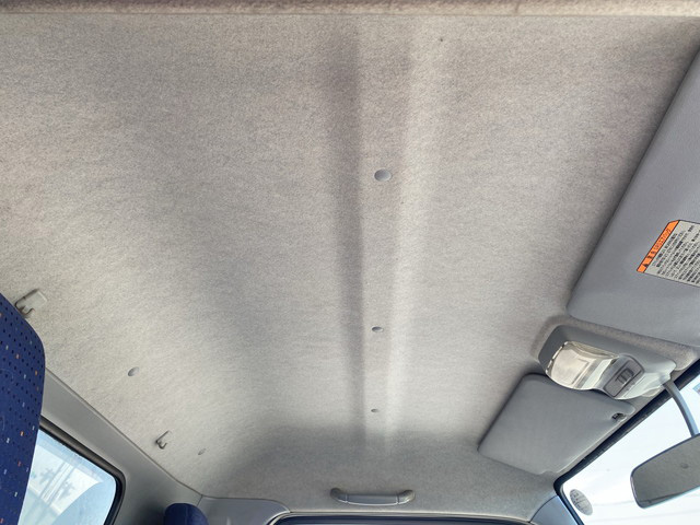 三菱ふそうキャンターアルミバン小型（2t・3t）[写真33]