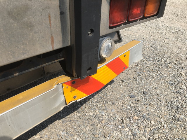 日野レンジャーアルミウイング中型（4t）[写真10]