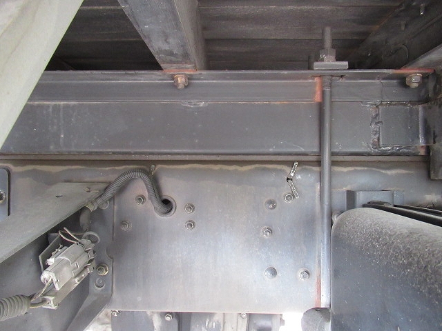 いすゞフォワードアルミブロック増トン（6t・8t）[写真18]