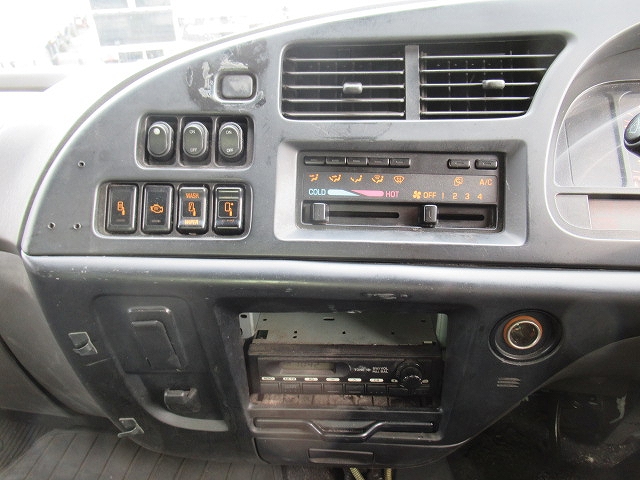 いすゞフォワードアルミブロック増トン（6t・8t）[写真26]