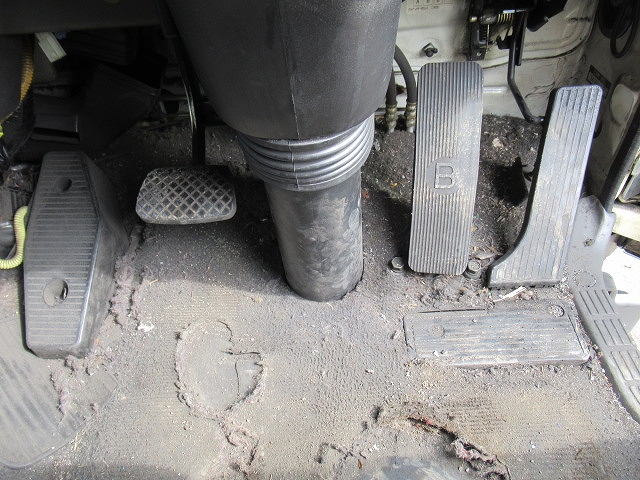 いすゞフォワードアルミブロック増トン（6t・8t）[写真32]