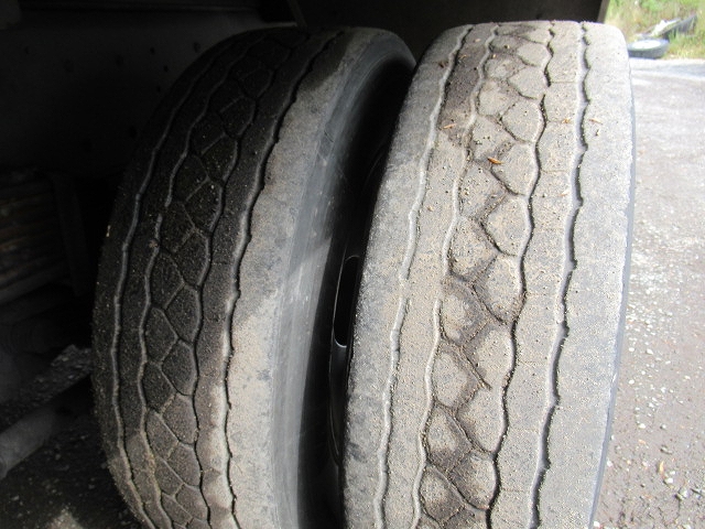 いすゞフォワードアルミブロック増トン（6t・8t）[写真40]