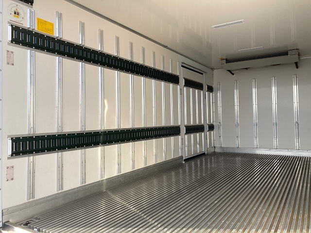 日野デュトロ冷凍車（冷蔵車）小型（2t・3t）[写真10]