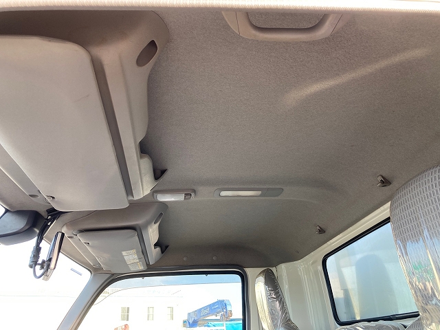 日野デュトロ冷凍車（冷蔵車）小型（2t・3t）[写真16]