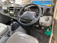 日野デュトロ冷凍車（冷蔵車）小型（2t・3t）[写真18]