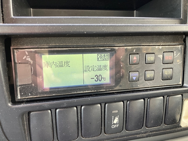 日野デュトロ冷凍車（冷蔵車）小型（2t・3t）[写真20]
