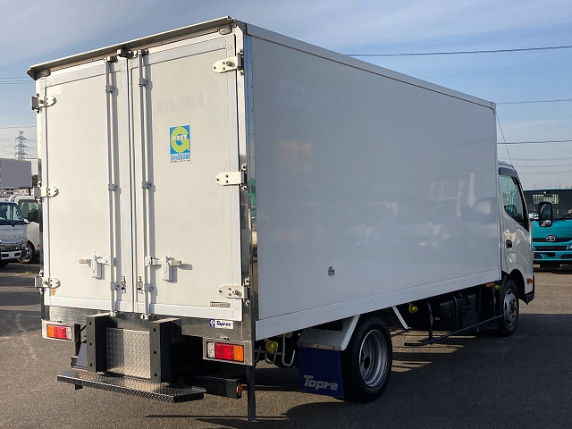 日野デュトロ冷凍車（冷蔵車）小型（2t・3t）[写真05]