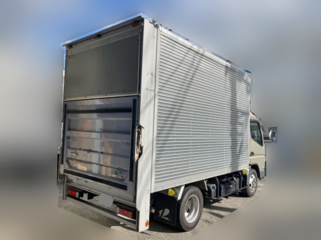 三菱ふそうキャンターアルミバン小型（2t・3t）[写真02]