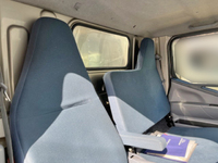 三菱ふそうキャンターアルミバン小型（2t・3t）[写真31]