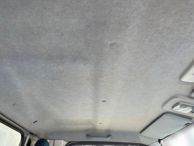 三菱ふそうキャンターアルミバン小型（2t・3t）[写真32]