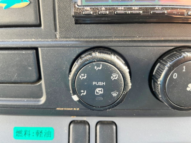 三菱ふそうキャンターアルミバン小型（2t・3t）[写真38]