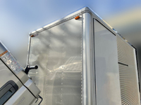 三菱ふそうキャンターアルミバン小型（2t・3t）[写真06]