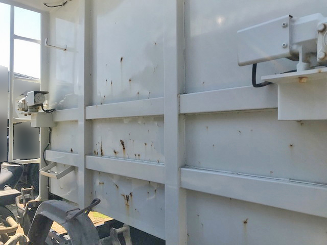 いすゞフォワードダンプ増トン（6t・8t）[写真12]