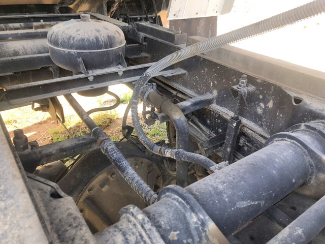 いすゞフォワードダンプ増トン（6t・8t）[写真18]