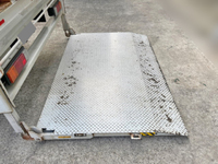 三菱ふそうキャンターアルミバン小型（2t・3t）[写真17]