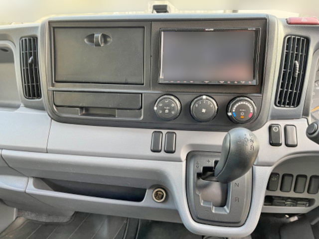 三菱ふそうキャンターアルミバン小型（2t・3t）[写真33]