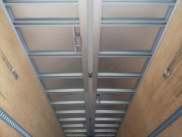 日野レンジャーアルミウイング中型（4t）[写真12]