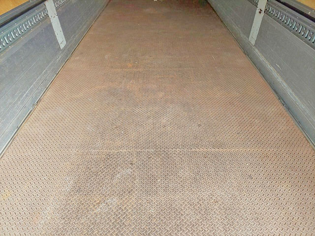 日野レンジャーアルミウイング中型（4t）[写真15]