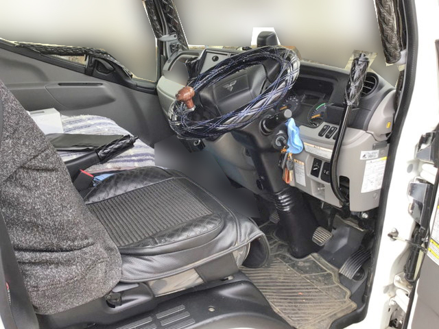 三菱ふそうキャンターダンプ小型（2t・3t）[写真31]