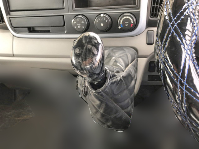 三菱ふそうキャンターダンプ小型（2t・3t）[写真33]