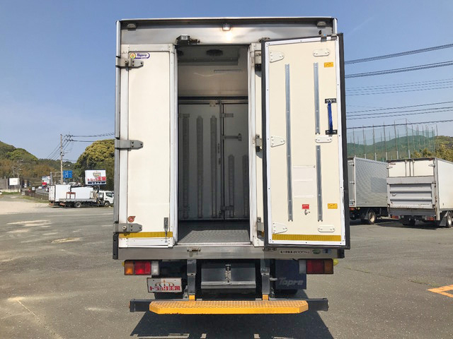 いすゞエルフ冷凍車（冷蔵車）小型（2t・3t）[写真11]