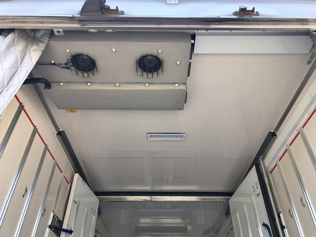 いすゞエルフ冷凍車（冷蔵車）小型（2t・3t）[写真14]