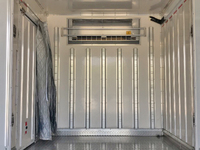 いすゞエルフ冷凍車（冷蔵車）小型（2t・3t）[写真16]