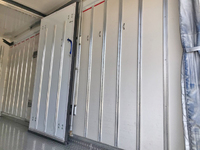 いすゞエルフ冷凍車（冷蔵車）小型（2t・3t）[写真17]