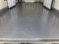 いすゞエルフ冷凍車（冷蔵車）小型（2t・3t）[写真18]