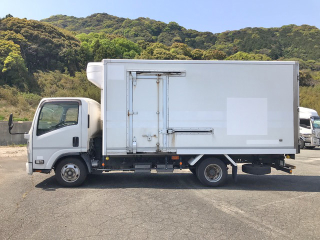 いすゞエルフ冷凍車（冷蔵車）小型（2t・3t）[写真05]