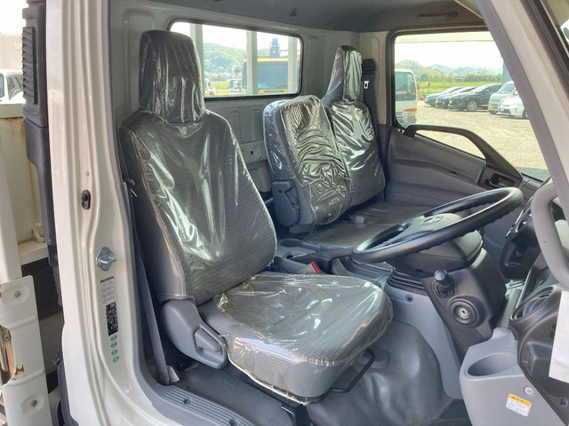 日野デュトロ平ボディ小型（2t・3t）[写真32]