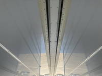 日野プロフィア冷蔵冷凍ウイング大型（10t）[写真16]