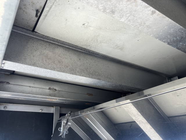 日野プロフィア冷蔵冷凍ウイング大型（10t）[写真24]